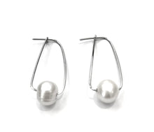 Load image into Gallery viewer, Silver &amp; Pearl Drops - PPA867
