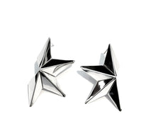 Load image into Gallery viewer, Silver Studs - A8108
