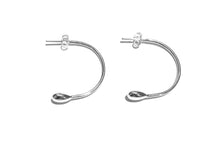 Load image into Gallery viewer, Silver Hoops - A1065
