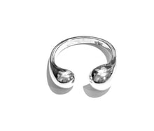 Load image into Gallery viewer, Silver Ring - R7030
