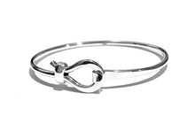 Load image into Gallery viewer, Silver Bangle - B5304
