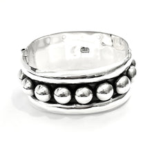 Load image into Gallery viewer, Silver Bangle - B5283
