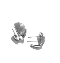 Load image into Gallery viewer, Silver Stud Earrings - A9059
