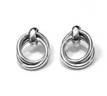 Load image into Gallery viewer, Silver Earrings - A5591
