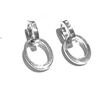Load image into Gallery viewer, Silveer Studs - A1057
