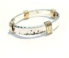 Load image into Gallery viewer, Silver Bangle - BK622
