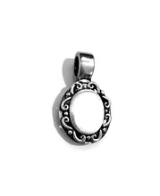 Load image into Gallery viewer, Silver Pendant - D5109
