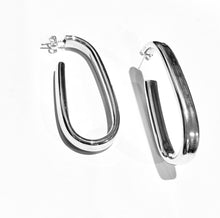 Load image into Gallery viewer, Silver Hoops - A1058
