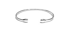 Load image into Gallery viewer, Silver Hoops - A1065
