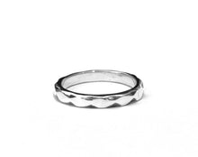 Load image into Gallery viewer, Silver Ring - R5296
