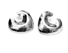 Load image into Gallery viewer, Silver Studs - A1037
