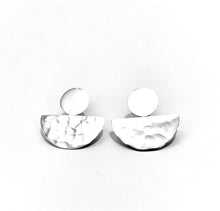 Load image into Gallery viewer, Silver Studs - A8105
