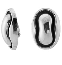 Load image into Gallery viewer, Silver Clip Earrings - A5600
