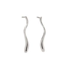 Load image into Gallery viewer, Silver Studs - A6476
