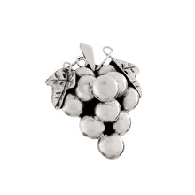 Load image into Gallery viewer, Silver Brooch - E202

