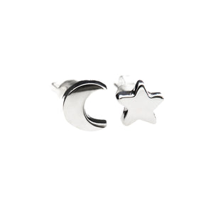 Silver Stud Earrings - FAA804