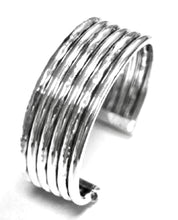 Load image into Gallery viewer, Silver Cuff - B3104
