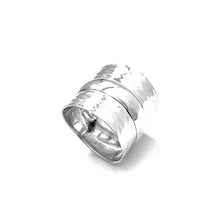 Load image into Gallery viewer, Silver Ring - R7011
