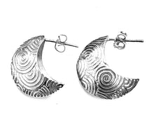 Load image into Gallery viewer, Silver Hoop Earrings - A6255
