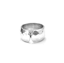 Load image into Gallery viewer, Silver Ring - R370

