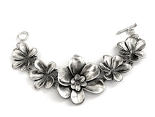 Load image into Gallery viewer, Silver Ring - WR309
