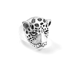 Load image into Gallery viewer, Silver Ring - R212
