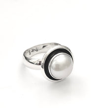Load image into Gallery viewer, Silver Stud Earrings - A9201
