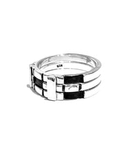 Load image into Gallery viewer, Silver Ring - R963
