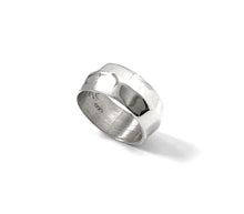 Load image into Gallery viewer, Silver Ring - R480
