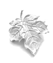 Load image into Gallery viewer, Silver Brooch/Pendant - E406
