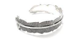 Load image into Gallery viewer, Silver Large  Cuff - B332
