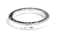 Load image into Gallery viewer, Silver Bangle - B5247
