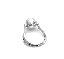 Load image into Gallery viewer, Silver Ring - R947
