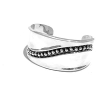 Load image into Gallery viewer, Silver Cuff - B273

