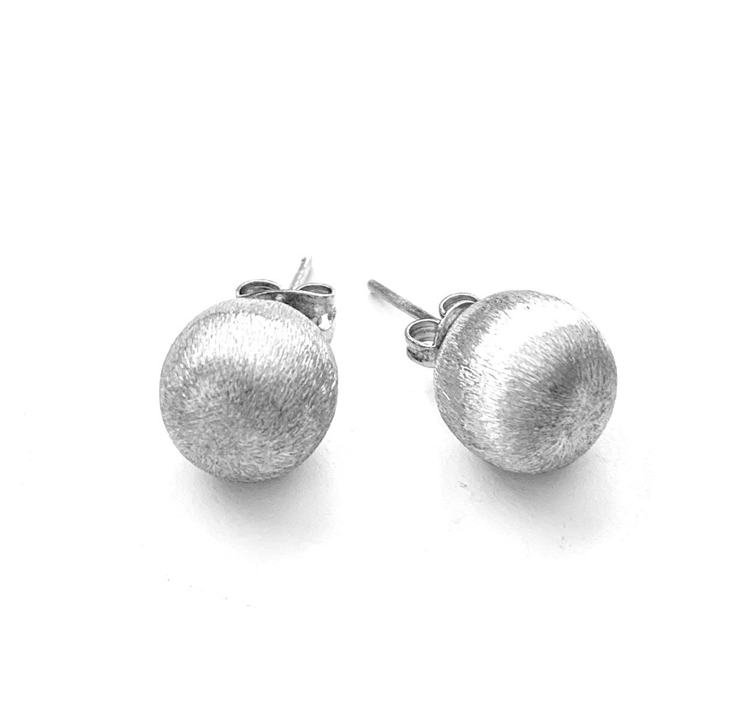 Silver Stud Earrings - FAA425