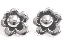 Load image into Gallery viewer, Silver Stud Earrings - A451. 
