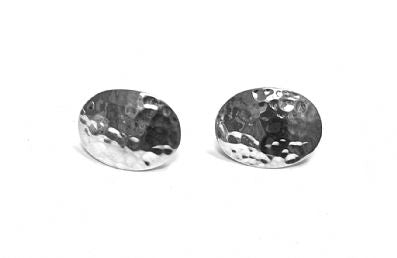 Silver Stud Earrings - A5223. 