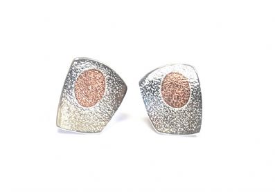 Silver Stud Earrings - A9191. 