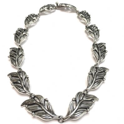 Silver Necklace - C3086. 
