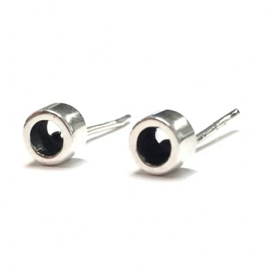 Silver Stud Earrings - A9266. 