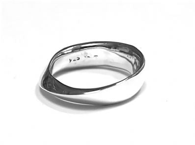 Silver Ring - R984. 